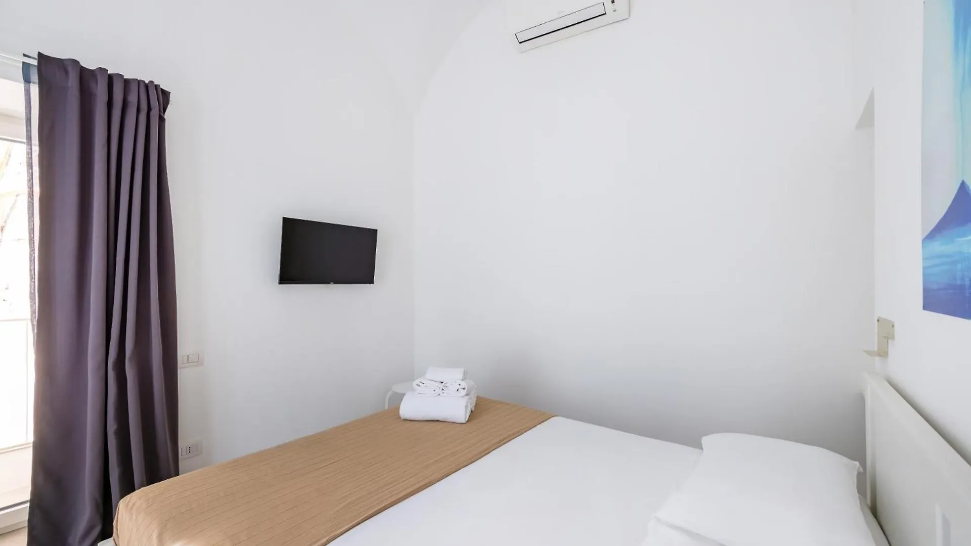 Maison Emanuele Double Apartment Naples Italy